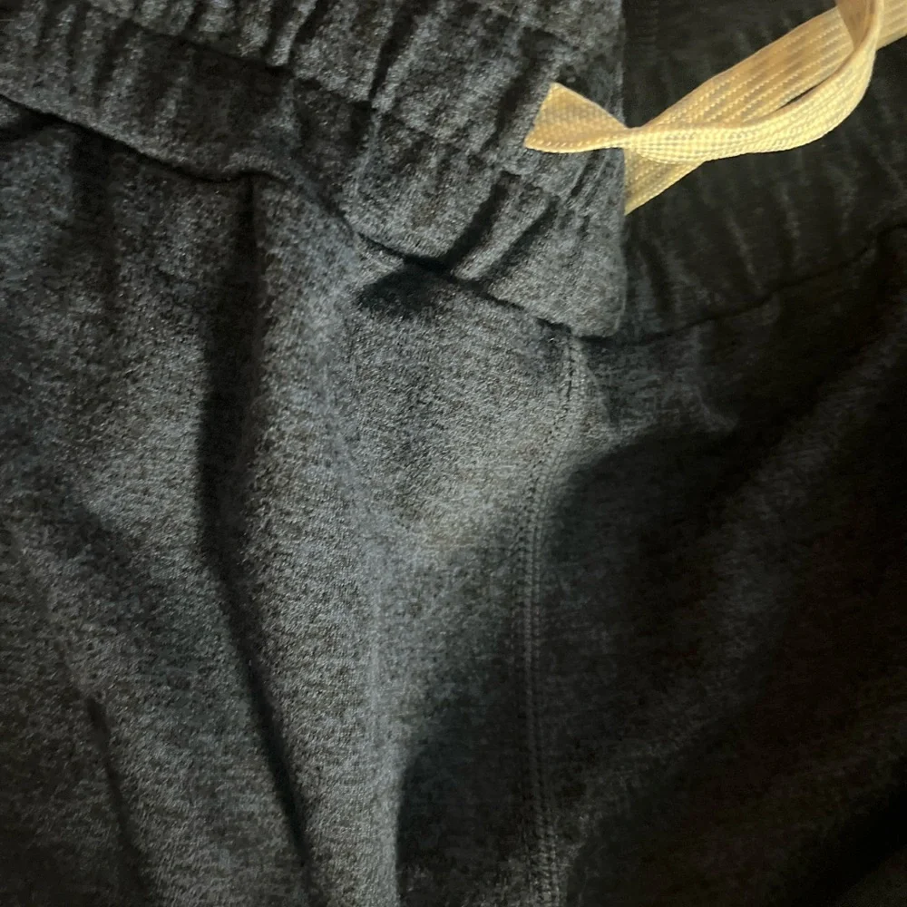 Women's Vuori Joggers with Drawstring - Picture 11 of 12